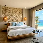 With 5 Bedrooms In With Pool Villa